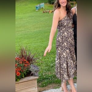 ASTR the Label floral print one shoulder midi dress
